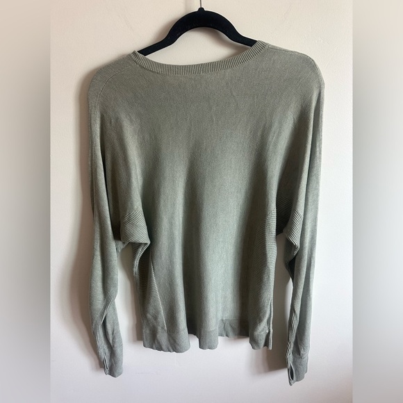 Lululemon Cashmere Knit Pullover Crew Neck Sweater Heathered Green Fern Size 8 - Picture 5 of 7